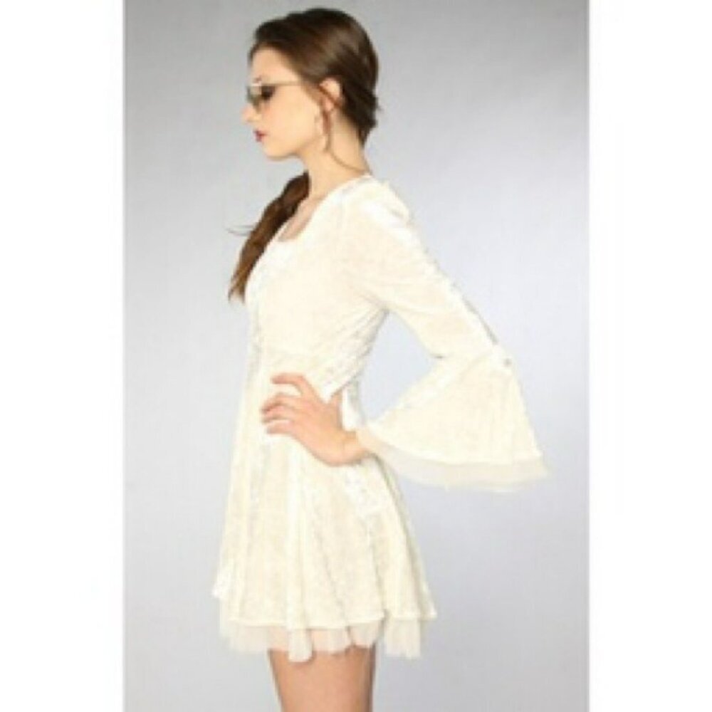 UNIF Poison Ivy Velvet Dress - Picture 12 of 12